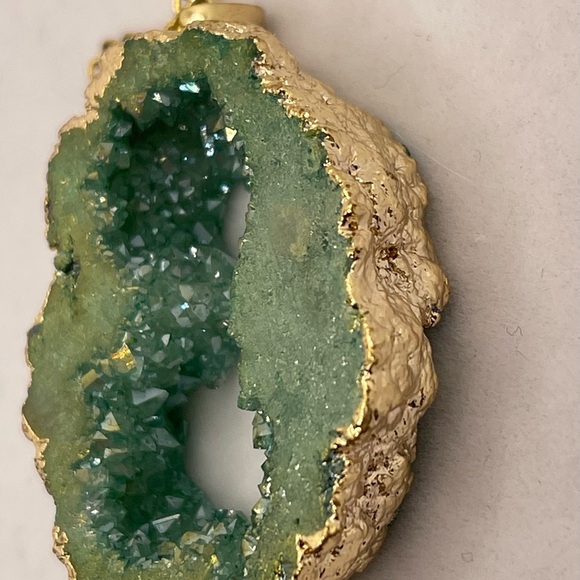 Natural Geode Stone & Crystal Quartz Christmas King Noble Fir Green Necklace 1b - Picture 5 of 11